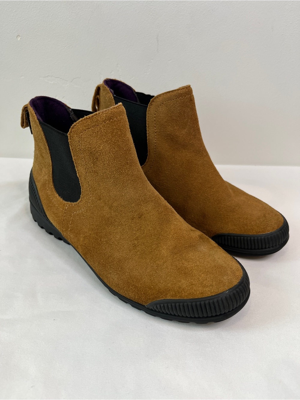 Cougar Exceed Tan Suede Waterproof Chelsea Boots Ankle Booties Womens Size 6.5M